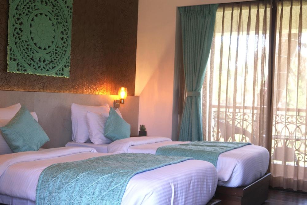 Bollywood Sea Queen Beach Resort Betalbatim Extérieur photo