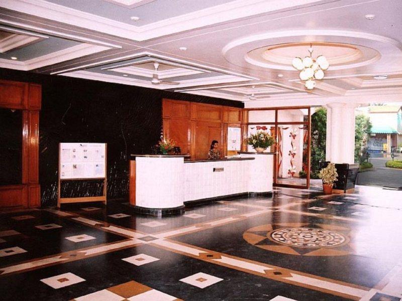Bollywood Sea Queen Beach Resort Betalbatim Extérieur photo